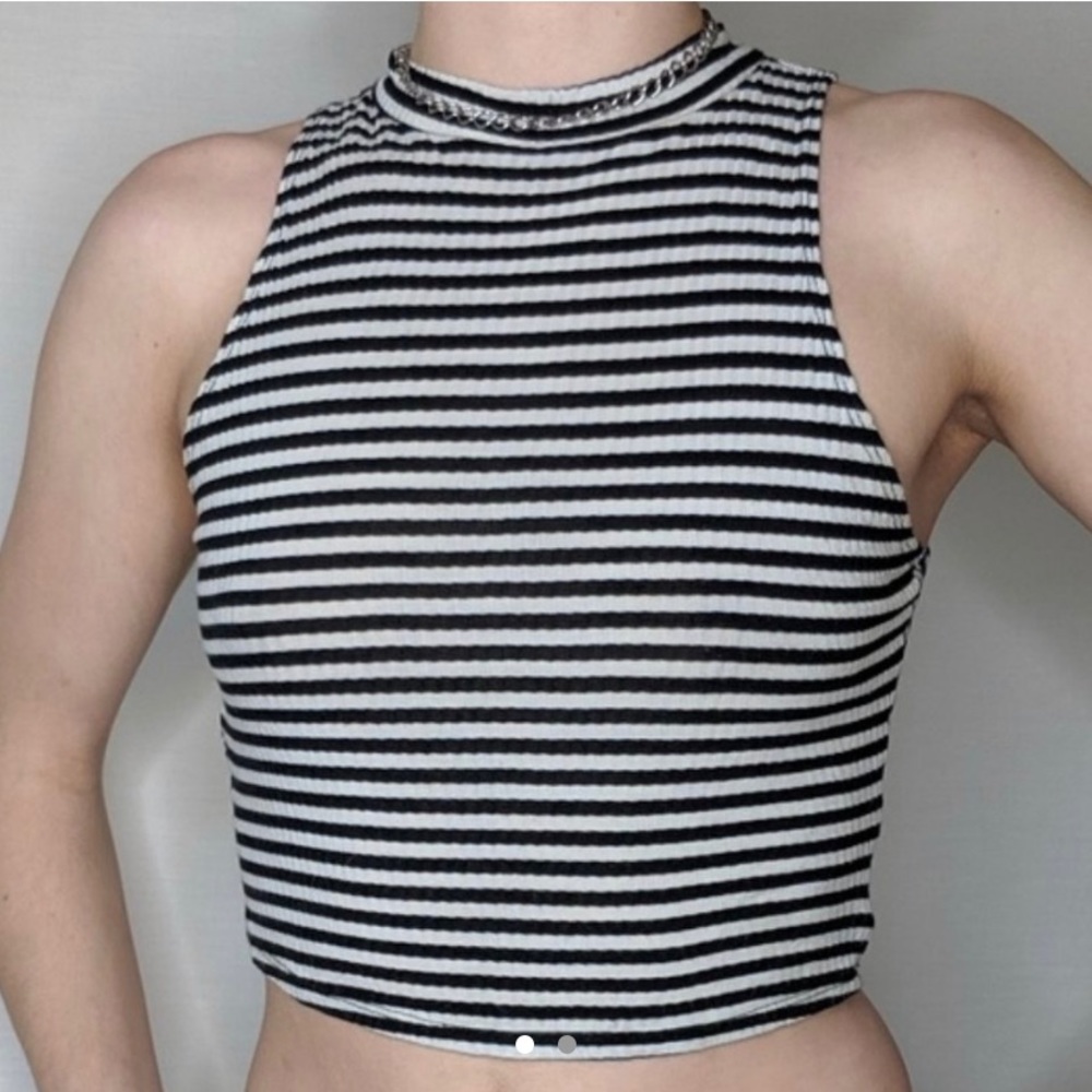 NEVER WORN urban outfitters striped crop top
